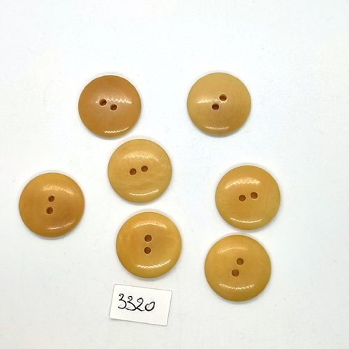 7 boutons en résine beige - 21mm - tr3320