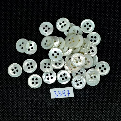 37 boutons en résine blanc - 11mm - tr3387