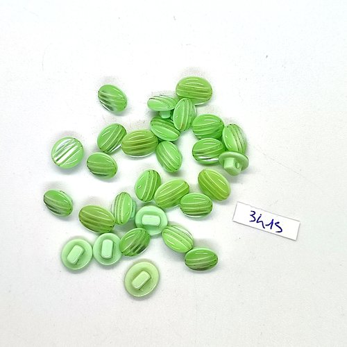 28 boutons en résine vert d'eau - 9x10mm - tr3415