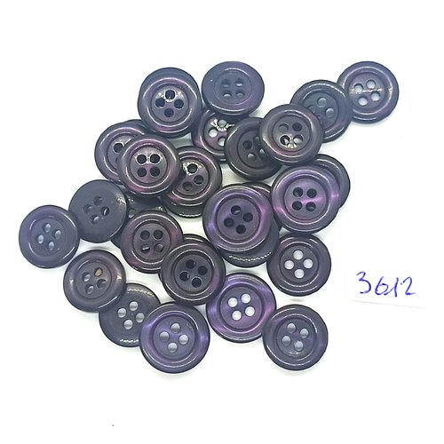 39 boutons en résine bleu foncé / violet - 14mm - tr3612