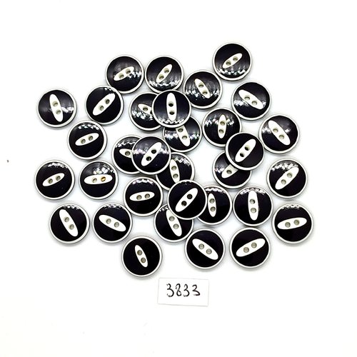 32 boutons en résine blanc et noir - entre 13mm et 14mm - tr3833