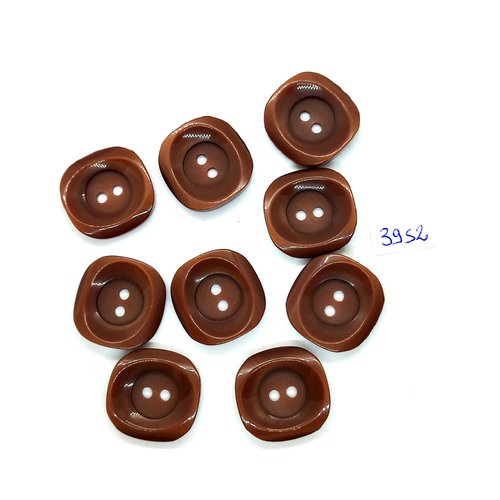 9 boutons en résine marron - 26x26mm - tr3952