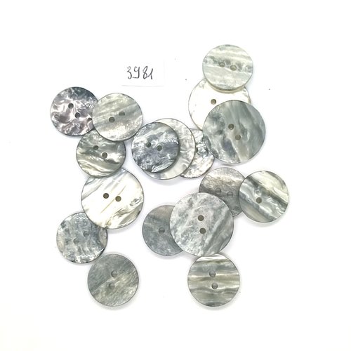 17 boutons en résine gris - 22mm et 18mm - tr3981