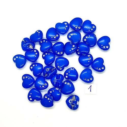 31 boutons en résine des coeurs bleu et argenté - 13mm