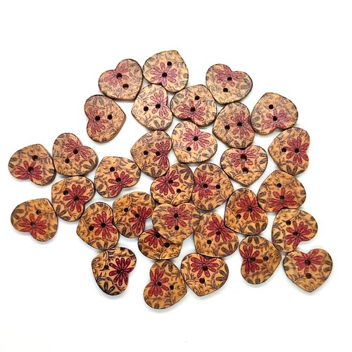 32 boutons en bois forme coeur - fleur lilas  - 15x17mm