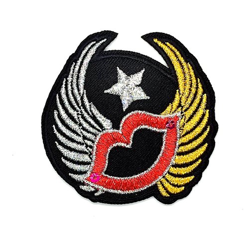 1 thermocollant / écusson à coudre - rouge à lèvre - 55x55mm