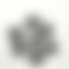 7 boutons en résine écru et noir - 25mm et 22mm - abd127