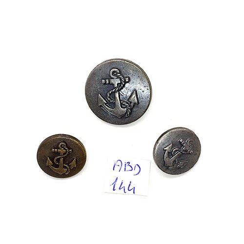 3 boutons en résine argenté et bronze (une ancre) - 21mm et 15mm - abd144