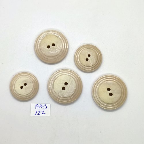 5 boutons en résine beige - 28mm et 23mm - abd222