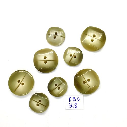 8 boutons en résine vert - 22mm et 18mm - abd348