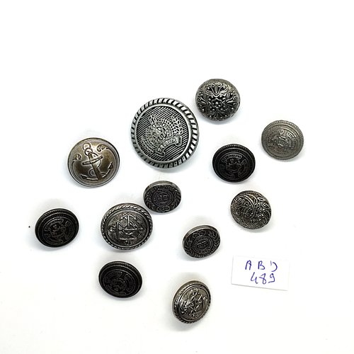12 boutons en métal et résine argenté - taille diverse - abd489