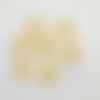 7 boutons en résine jaune clair - 15mm - abd492
