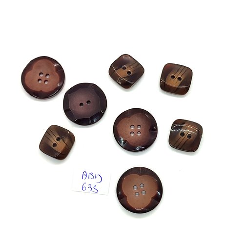 8 boutons en résine marron - 21mm et 10x10mm - abd635bis