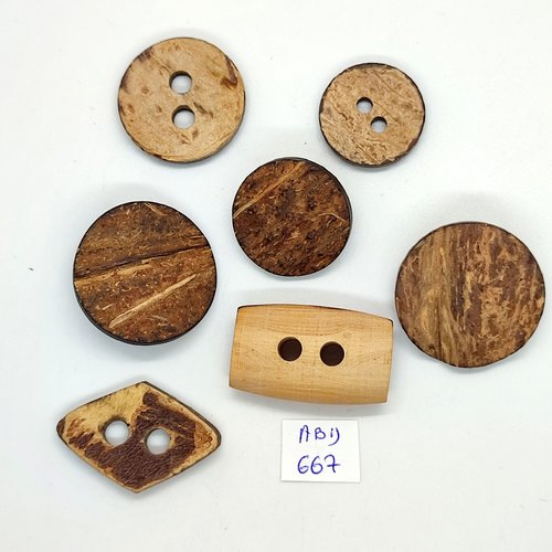 7 boutons en bois marron - taille et modèle différent - abd667