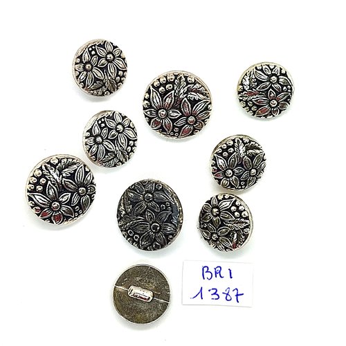 9 boutons en résine argenté - fleur - 18mm et 15mm - bri1387