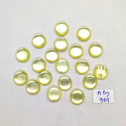 21 boutons en résine jaune - 12mm - abd981
