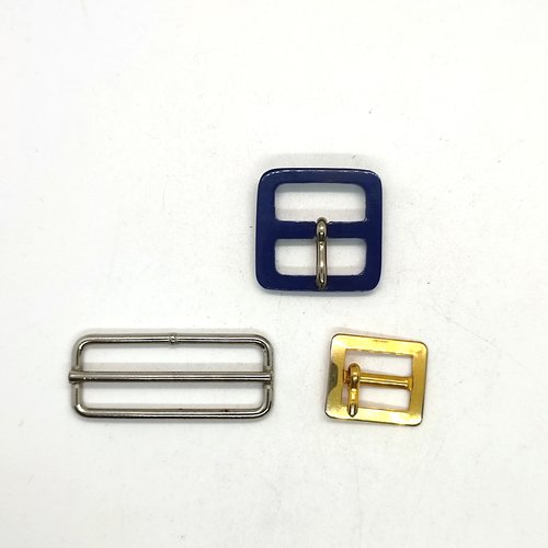 3 boucles de ceinture en métal et résine - argenté - doré et bleu foncé- taille diverse