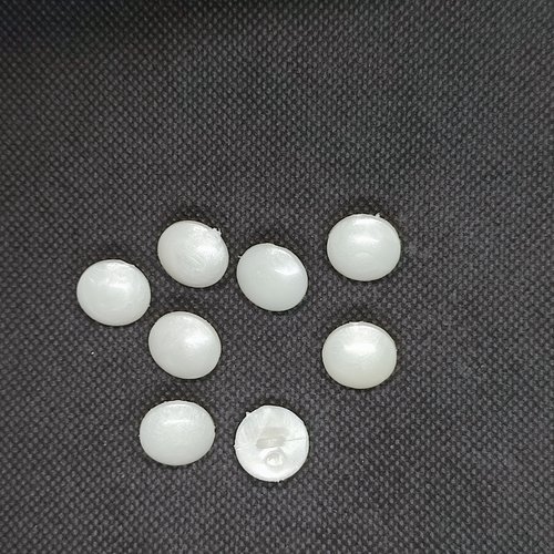 8 boutons en résine blanc - 14mm