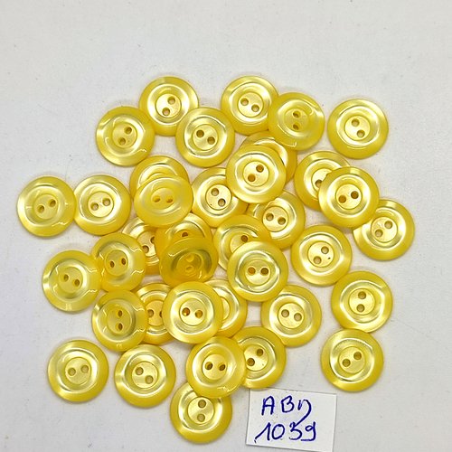 38 boutons en résine jaune - 12mm - abd1039