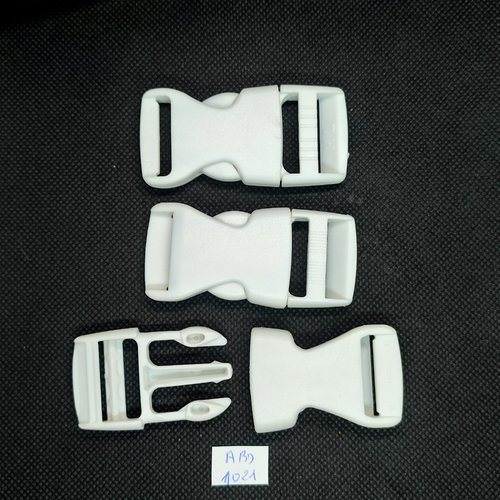 3 attaches en résine blanc - 70x30mm - abd1021