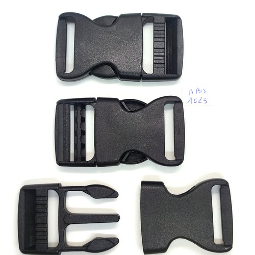 3 attaches en résine noir - 75x40mm - abd1023