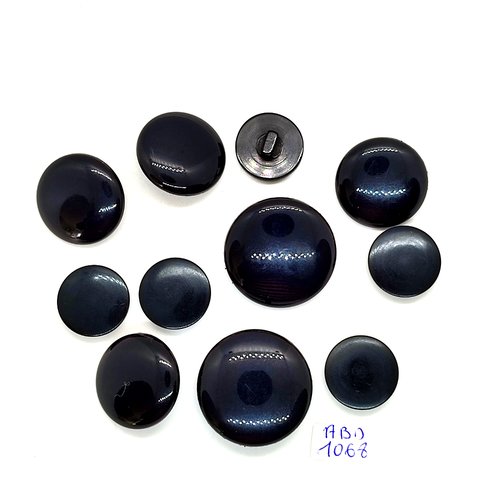 11 boutons en résine noir - 28mm - 23mm et 18mm - abd1068