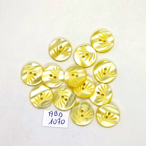 13 boutons en résine jaune - 18mm - abd1070