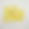 8 boutons en résine jaune et blanc - 22mm et 18mm - abd1071