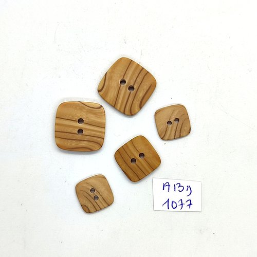 5 boutons en bois marron clair - 18x18mm et 14x14mm - abd1077