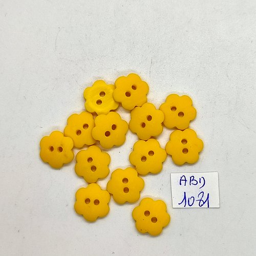 13 boutons en résine jaune / orangé - fleur - 12mm - abd1081
