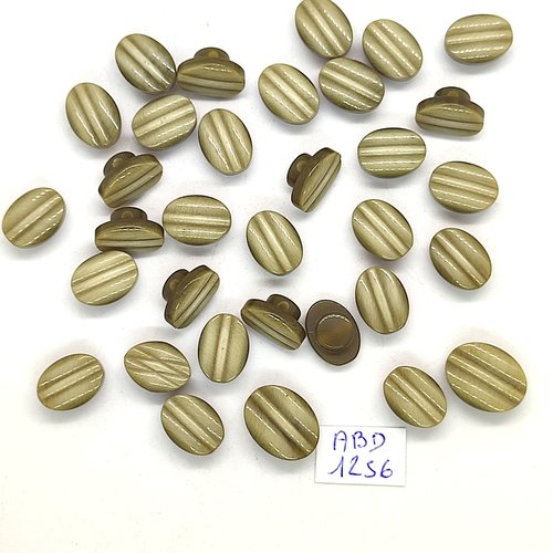 33 boutons résine vert - 9x12mm et 12x15mm- abd1256