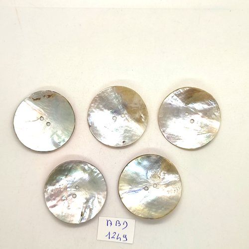 5 boutons nacre gris clair - 33mm - abd1249