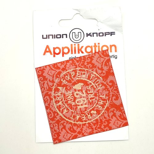 1 thermocollant / écusson à coudre rouge et rose - expedition - 70x70mm