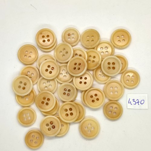 39 boutons résine beige - 15mm- tr4370