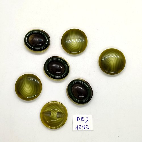 7 boutons résine vert et marron - 23mm et 21x23mm - abd1292