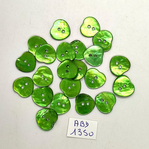 22 boutons nacre vert - coeur - 14mm - abd1350