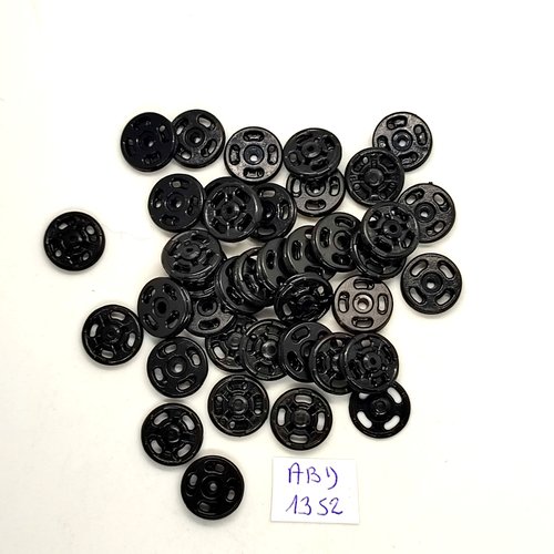 39 boutons résine noir - 13mm - abd1352