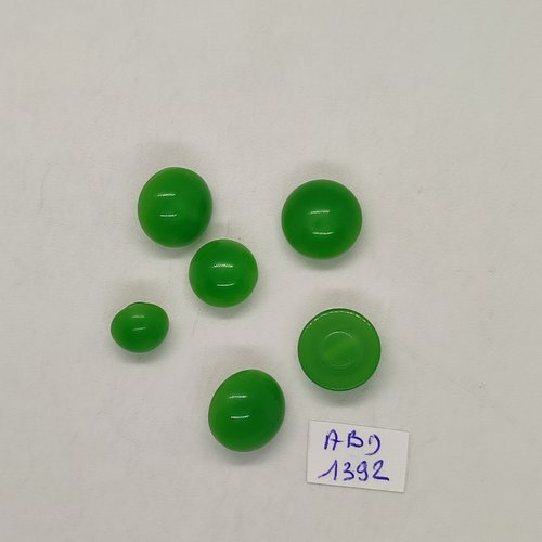 6 boutons résine vert -  14mm - 12mm et 10mm - abd1392