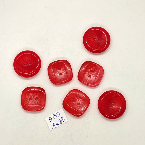 7 boutons résine rouge - 20x20mm et 22mm - abd1488