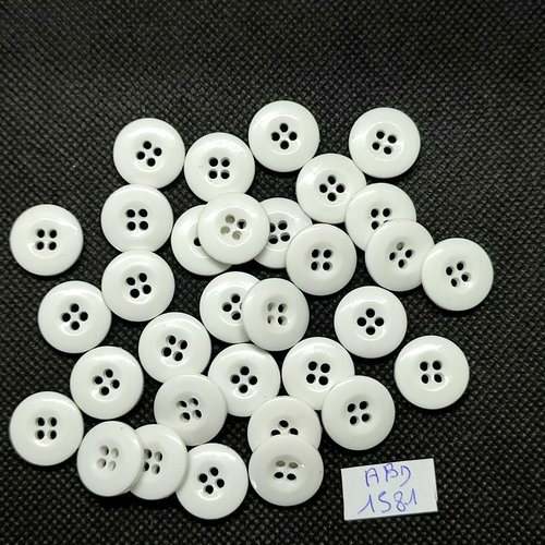 32 boutons en résine blanc - 15mm - abd1581