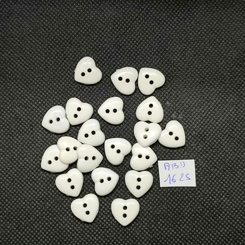 20 boutons en résine blanc - coeur - 13mm - abv1625
