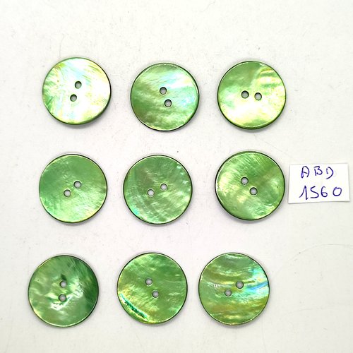9 boutons en nacre vert - 23mm - abd1560