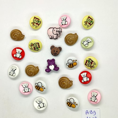 22 boutons fantaisie en résine multicolore (des animaux) - entre 10mm et 16mm - abd1613
