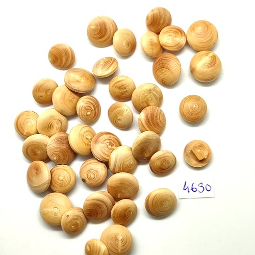30 boutons en bois marron clair - 14mm et 12mm - tr4630