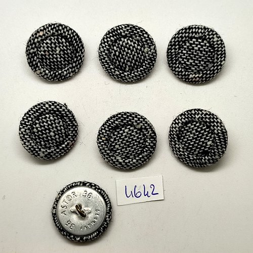 7 boutons en passementerie gris et métal argenté - 22mm - tr4642