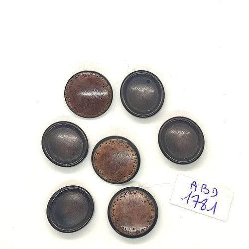 7 boutons en résine marron - 17mm - abd1779
