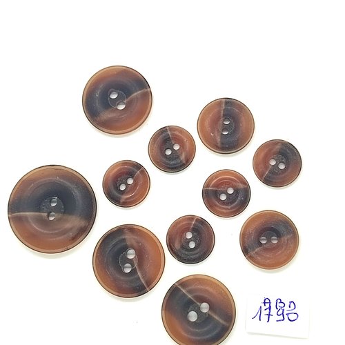 11 boutons en résine marron - 18mm - abd1789