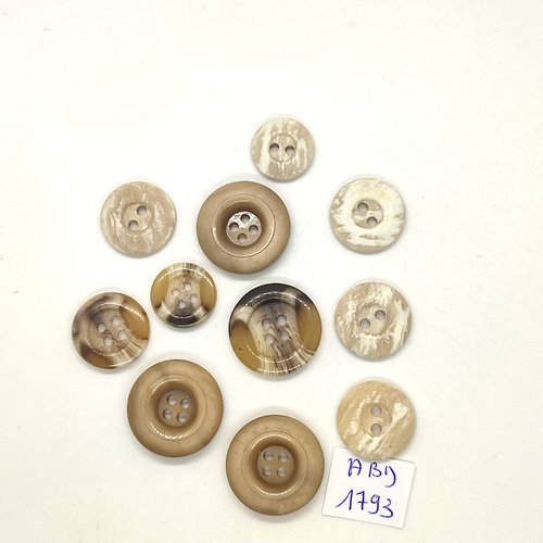 11 boutons en résine ton beige et marron - 22mm - 21mm - 17/18mm et 15mm - abd1793