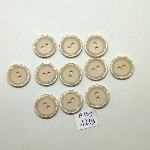 11 boutons en résine beige clair - 18mm - abd1819