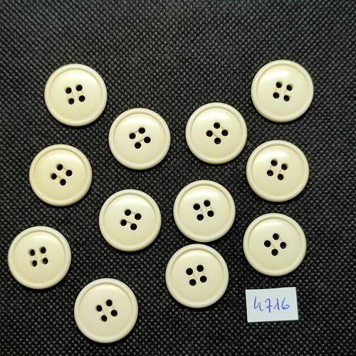 12 boutons en résine ivoire / blanc cassé - 21mm - tr4716